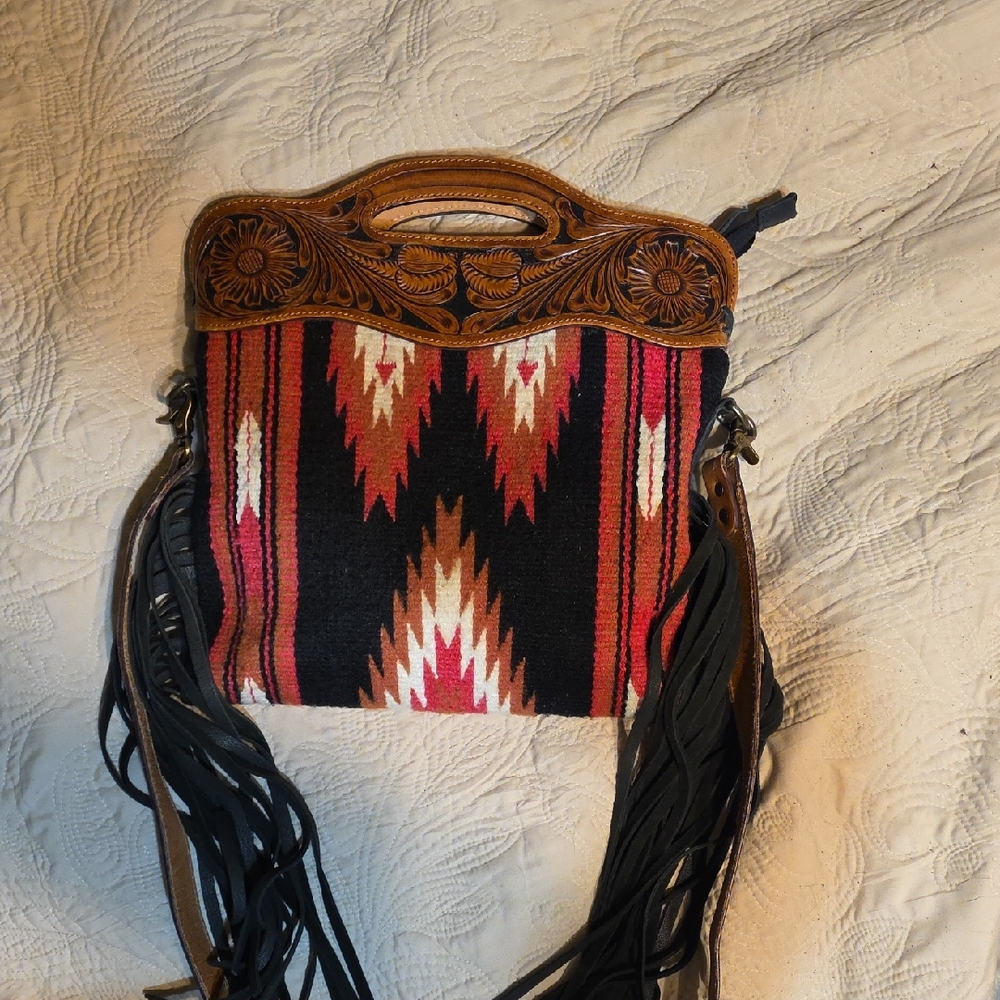 American Darling Concealed Carry Fringe Shoulder Bag - Multicolor